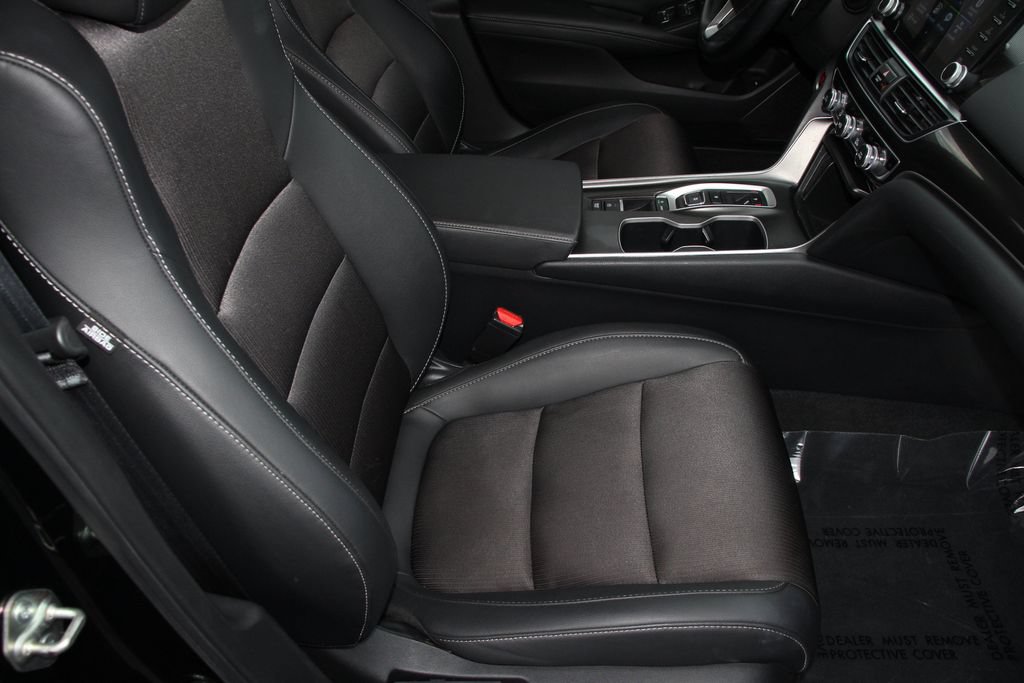 Used 2020 Honda Accord Sport image 28