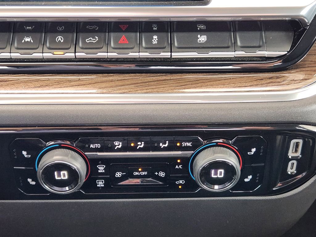 Used 2023 Chevrolet Silverado 1500 LT w/ Protection Package image 13