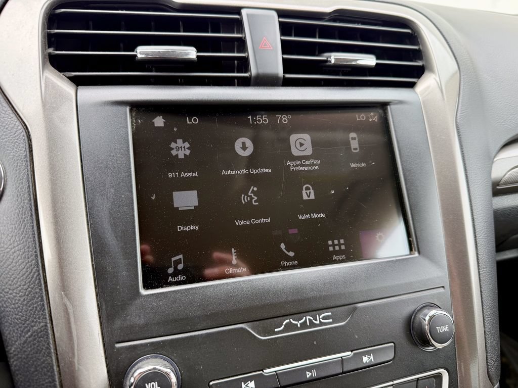 Certified 2019 Ford Fusion SE w/ Equipment Group 151A FWD image 23