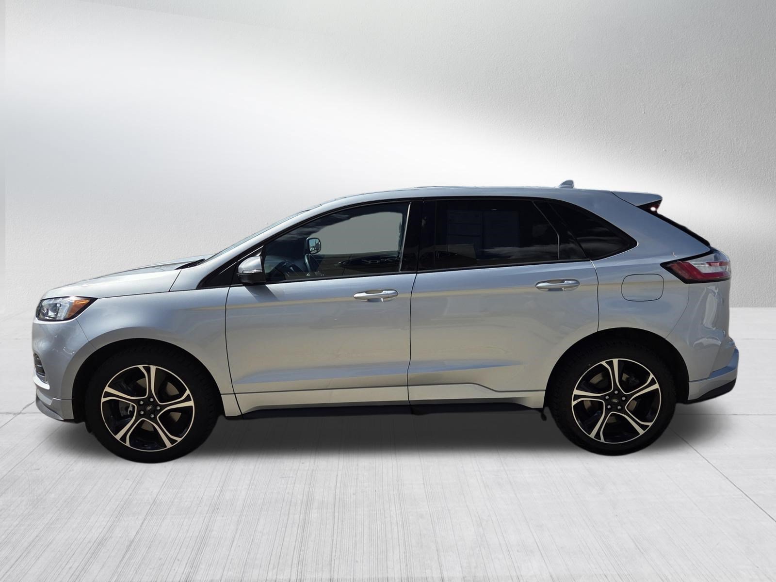 Certified 2019 Ford Edge ST w/ Convenience Package AWD/4WD image 4