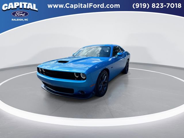 Used 2023 Dodge Challenger R/T w/ Blacktop Package RWD image 4