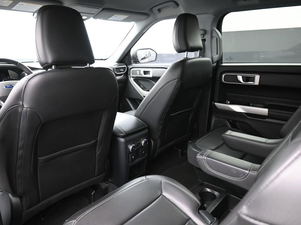 Certified 2021 Ford Explorer XLT w/ Equipment Group 202A image 2