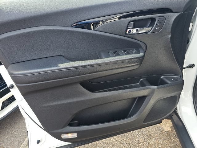 Used 2021 Honda Pilot Touring image 17