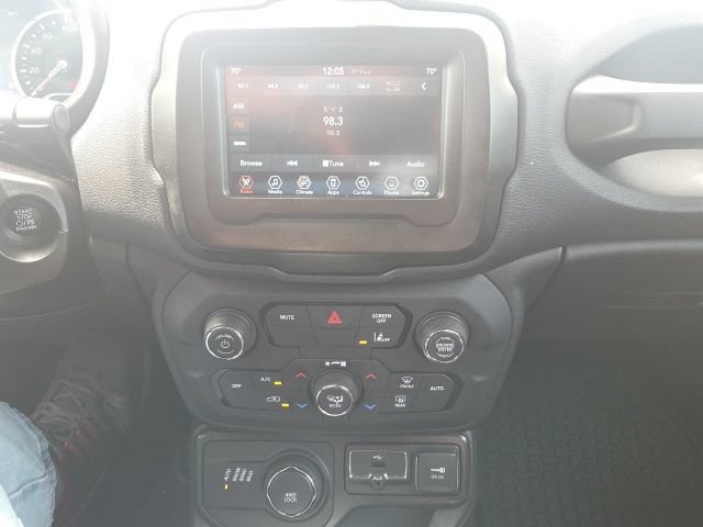 Used 2021 Jeep Renegade Latitude w/ Convenience Group AWD/4WD image 26