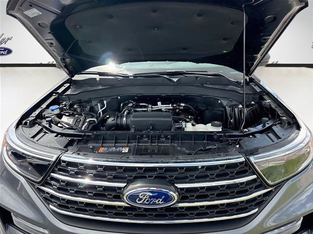 Certified 2023 Ford Explorer XLT w/ Equipment Group 202A RWD image 32