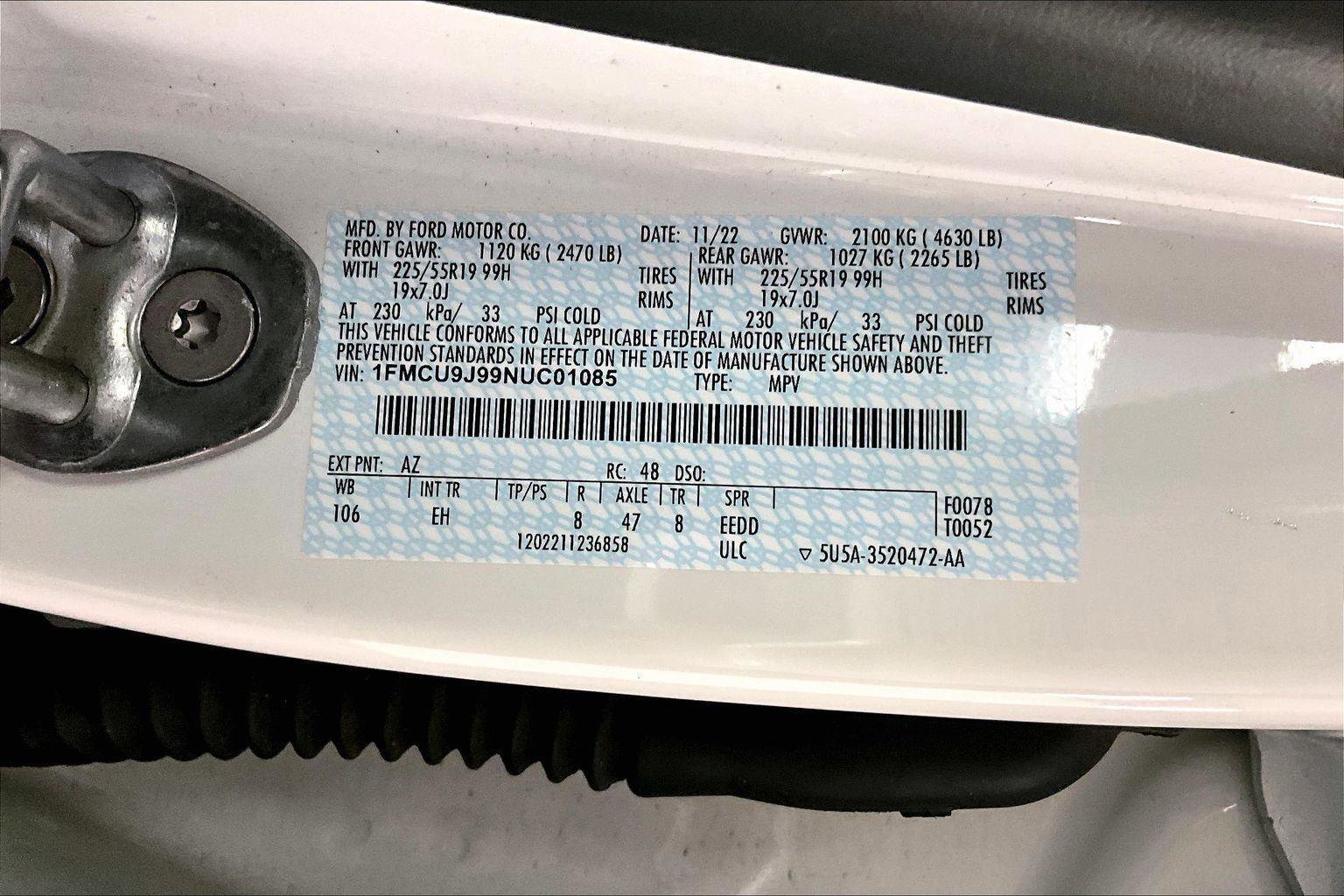 Certified 2022 Ford Escape Titanium w/ Class II Trailer Tow Package image 32