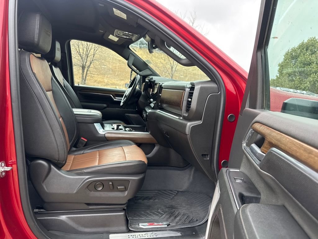 Used 2024 Chevrolet Silverado 2500 High Country image 29
