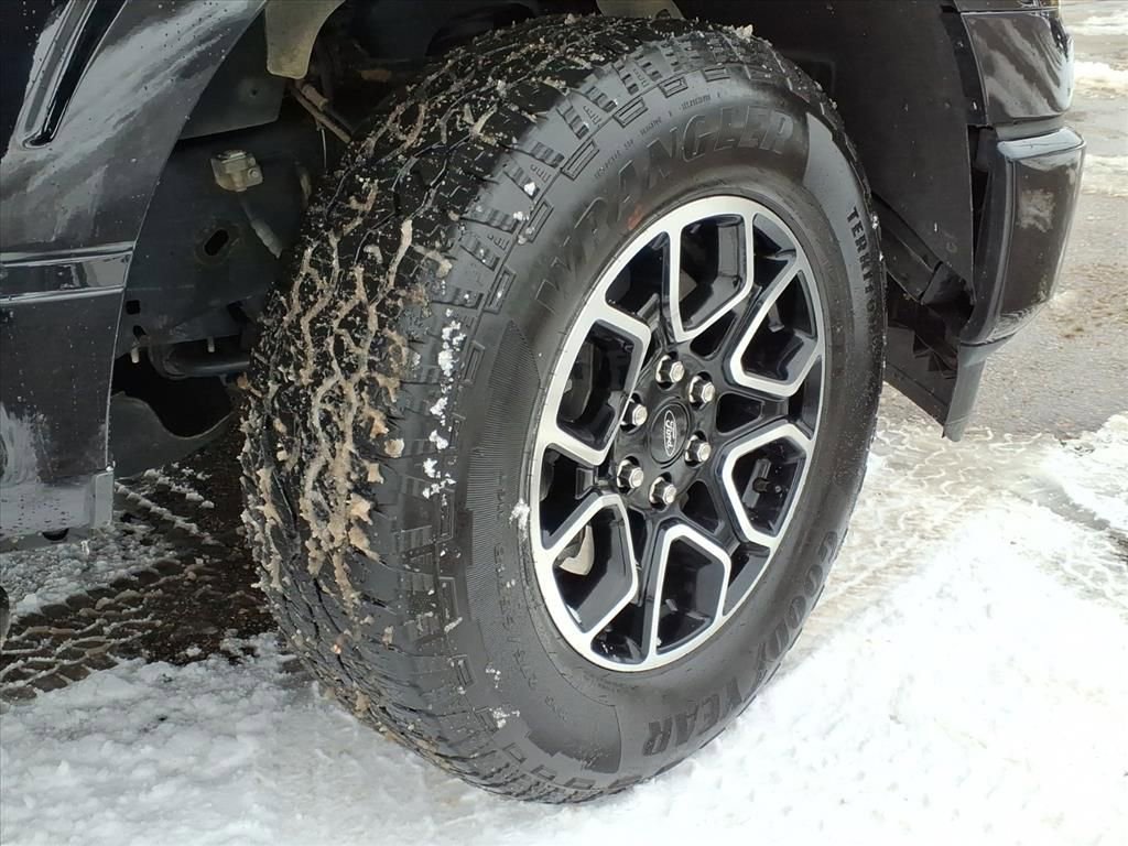 Certified 2022 Ford F150 XLT w/ Equipment Group 302A High image 9