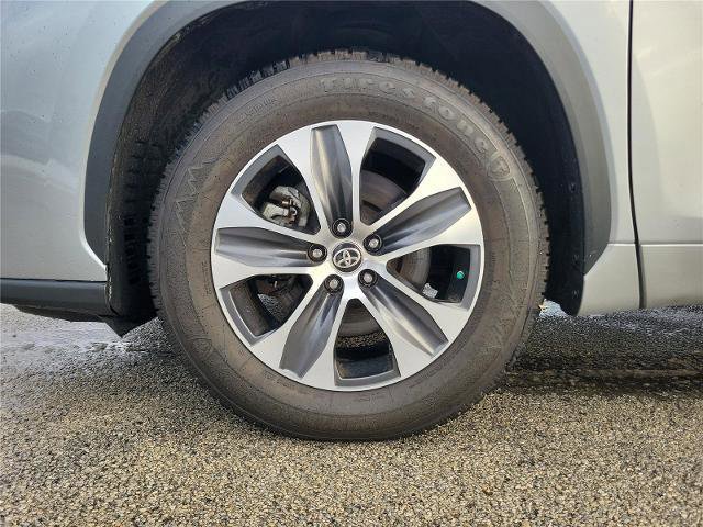 Used 2023 Toyota Highlander XLE image 34