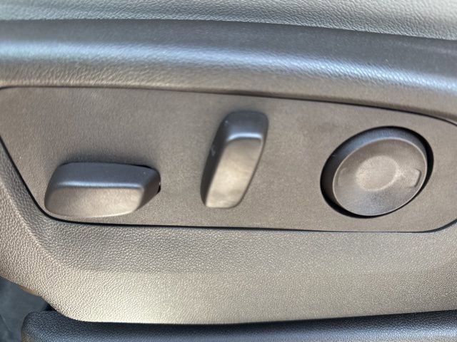 Used 2025 Chevrolet Tahoe Z71 w/ Comfort Package image 12