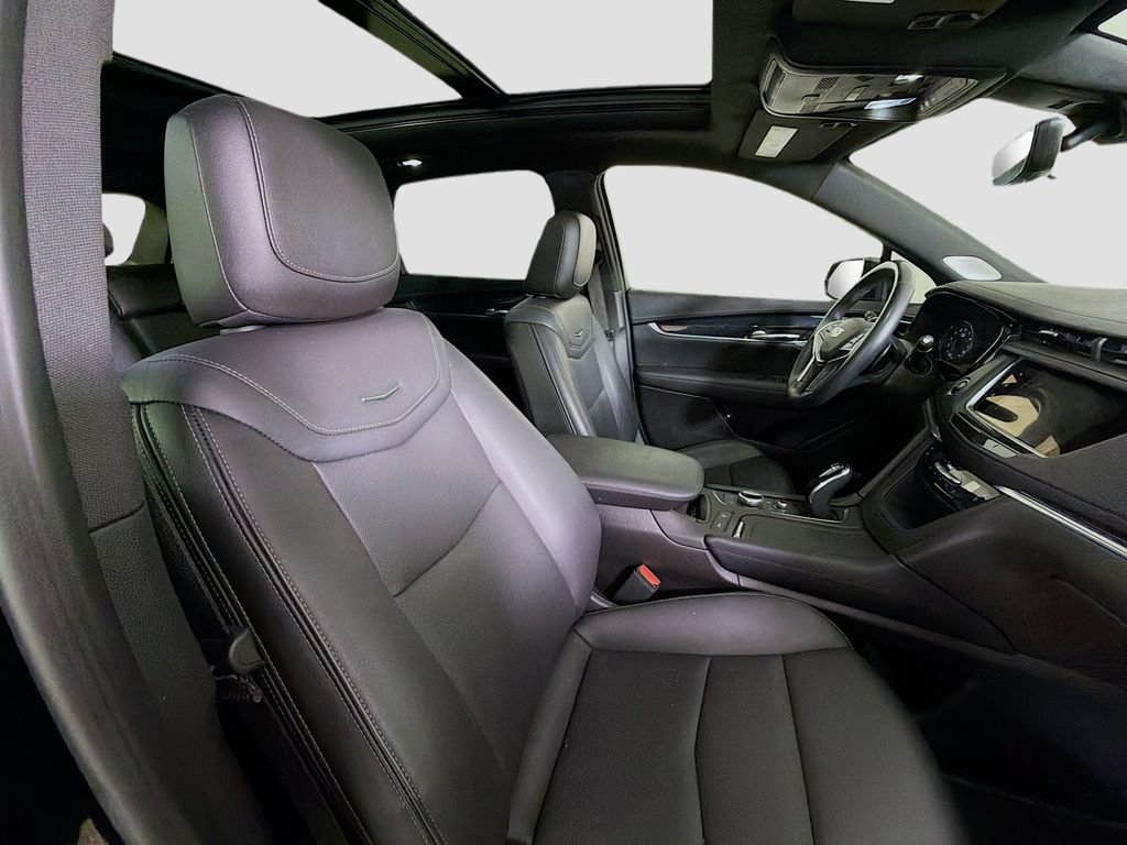 Used 2023 Cadillac XT5 Premium Luxury w/ Technology Package FWD image 33