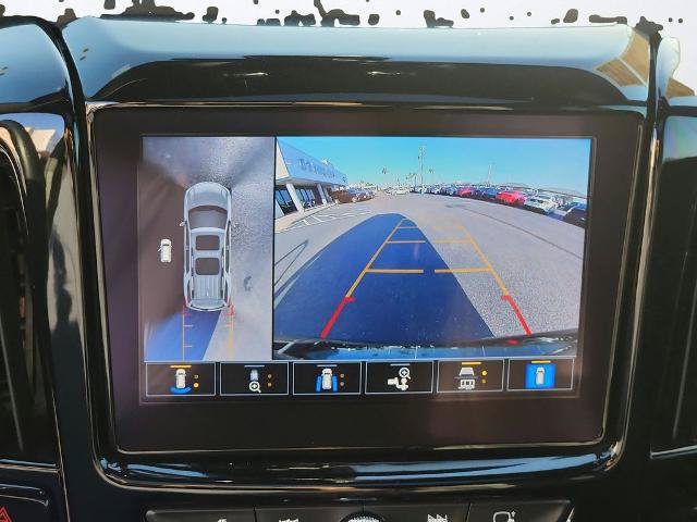 Used 2023 Chevrolet Traverse Premier w/ Redline Edition FWD image 16