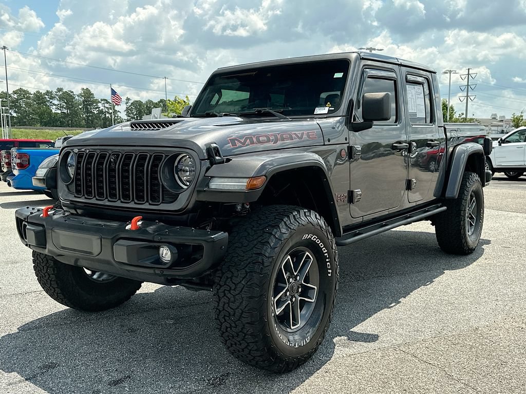 Used 2024 Jeep Gladiator Mojave AWD/4WD image 1