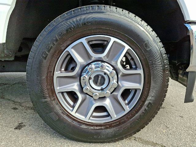 Certified 2025 Ford F250 XLT image 8