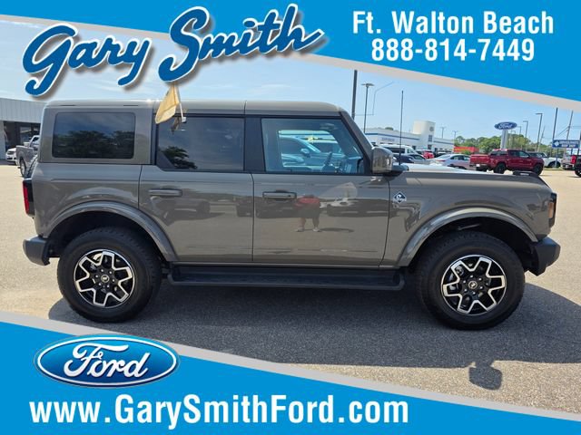 Certified 2025 Ford Bronco Outer Banks AWD/4WD image 1