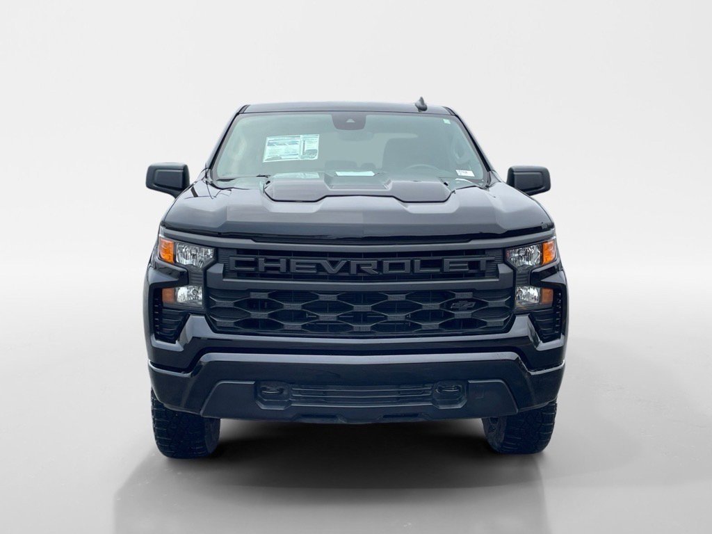 Used 2024 Chevrolet Silverado 1500 Custom Trail Boss w/ Dark Appearance Package image 8