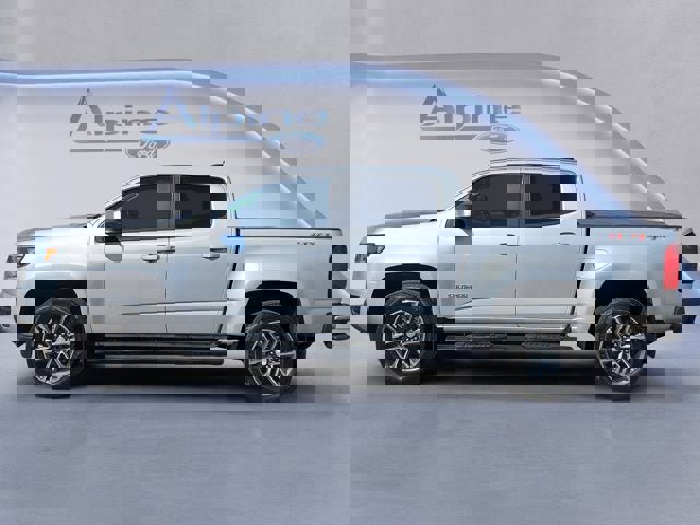 Used 2019 Chevrolet Colorado W/T w/ Custom Special Edition image 2