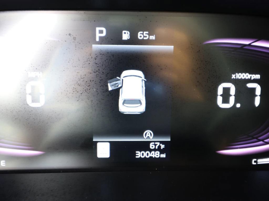 Used 2025 Kia Soul LX w/ LX Technology Package image 18