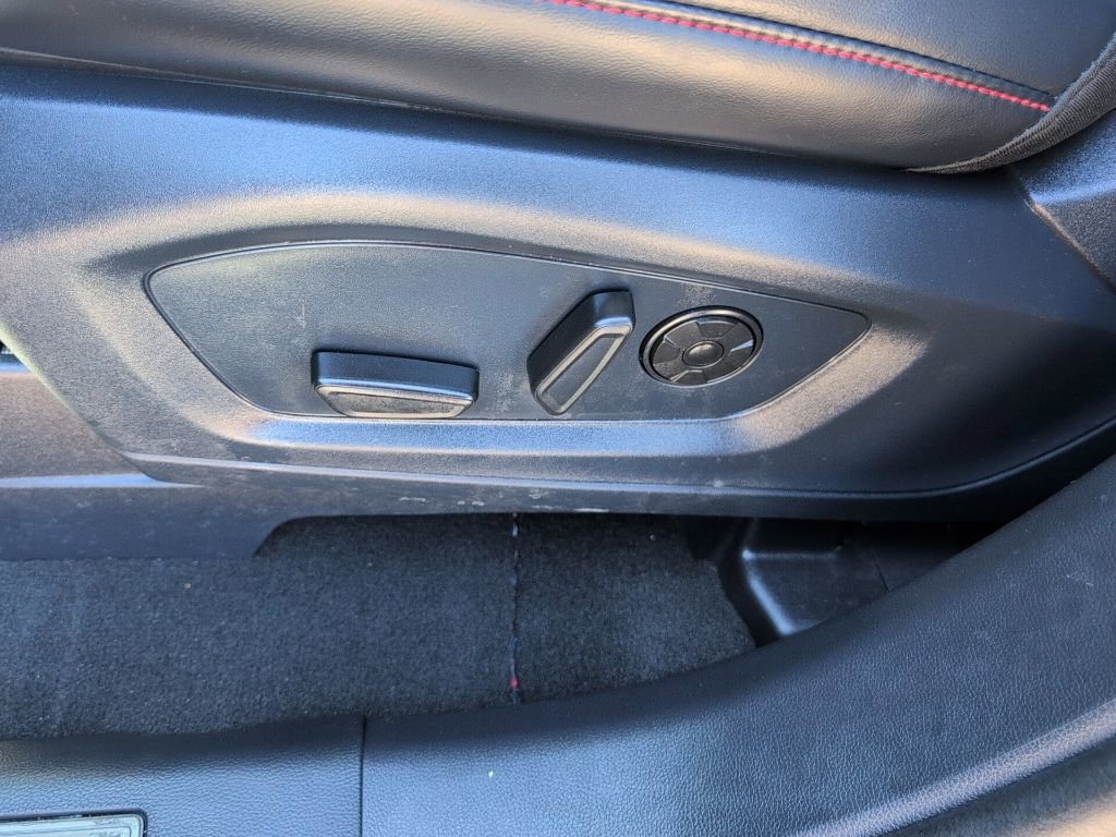 Certified 2025 Ford Explorer ST image 9