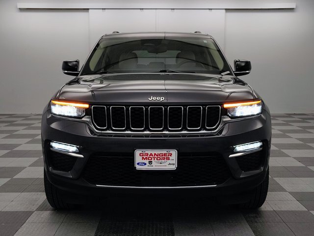 Used 2022 Jeep Grand Cherokee Limited AWD/4WD image 5