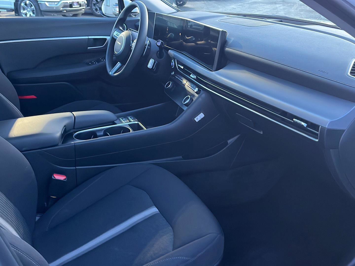 Used 2025 Hyundai Sonata SEL image 12