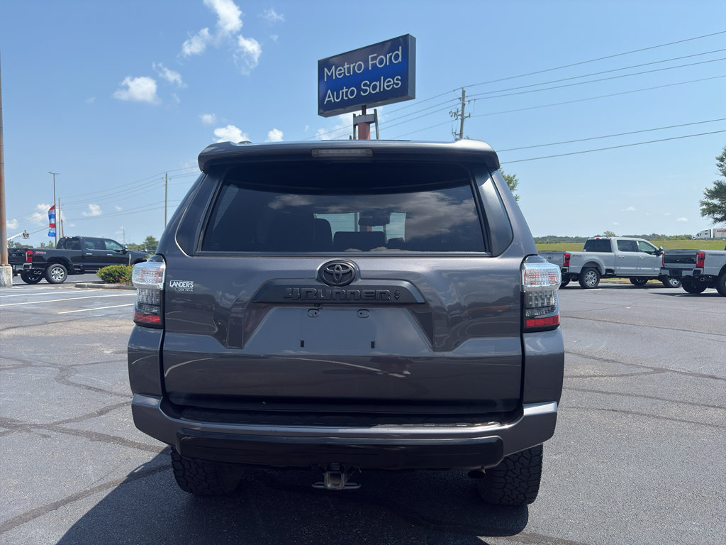 Used 2022 Toyota 4Runner TRD Off-Road Premium w/ Moonroof Package AWD/4WD image 6