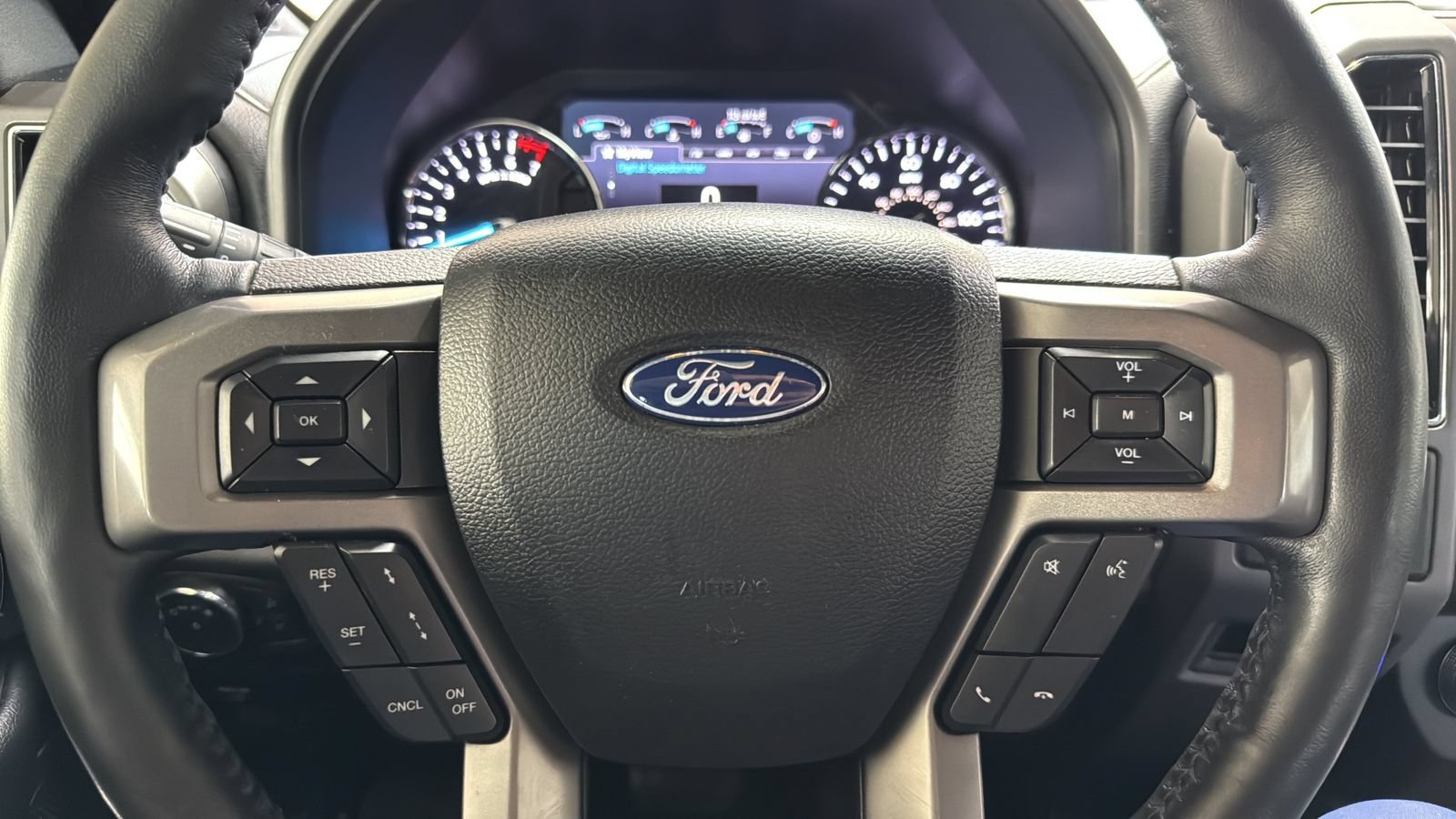 Certified 2021 Ford Expedition XLT RWD image 15