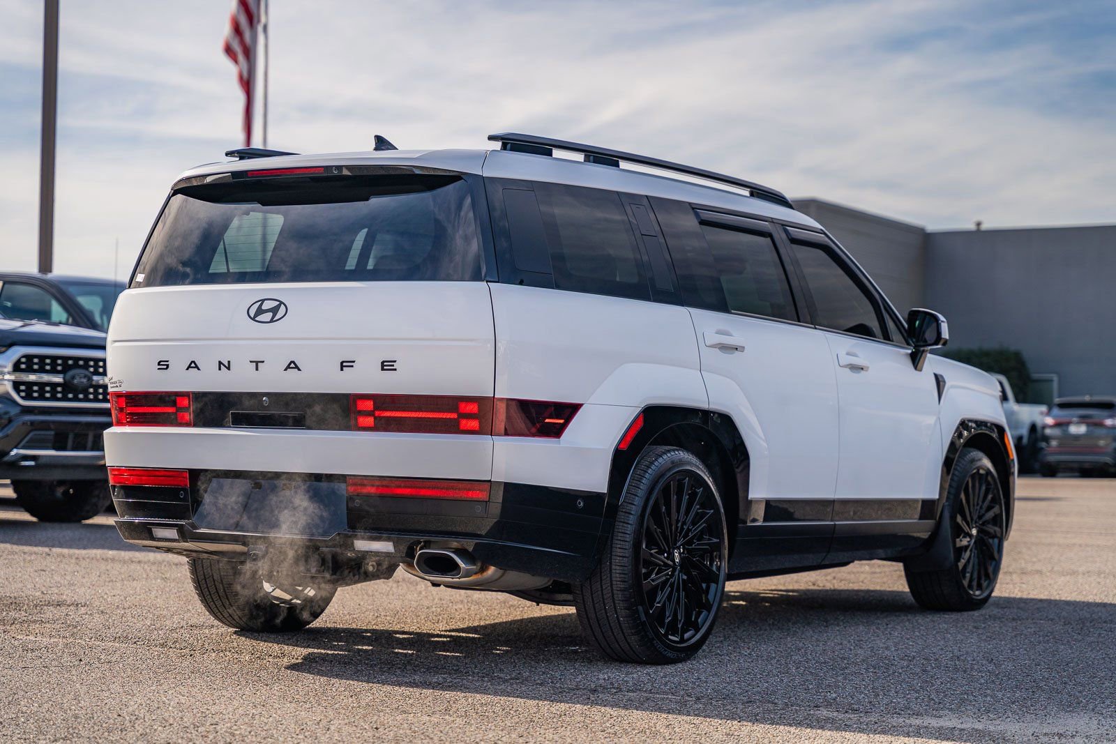 Used 2025 Hyundai Santa Fe Calligraphy w/ Tow & Go Package image 7