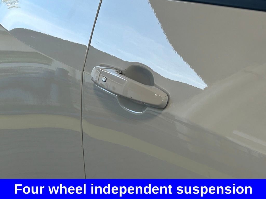 Used 2025 Chevrolet Blazer LT image 19