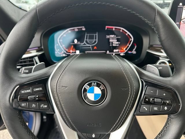 Used 2023 BMW 530i xDrive w/ Convenience Package AWD/4WD image 40