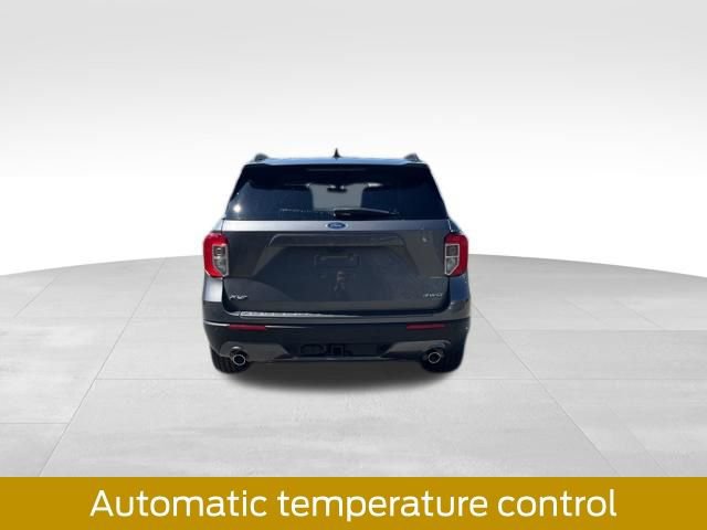 Certified 2022 Ford Explorer XLT w/ Equipment Group 202A image 4