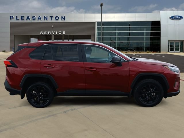 Used 2025 Toyota RAV4 LE FWD image 6