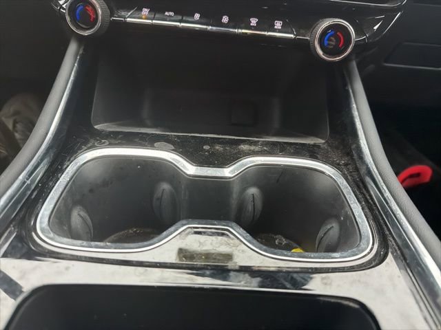 Used 2025 Chevrolet Traverse LT w/ Driver Confidence Package image 34