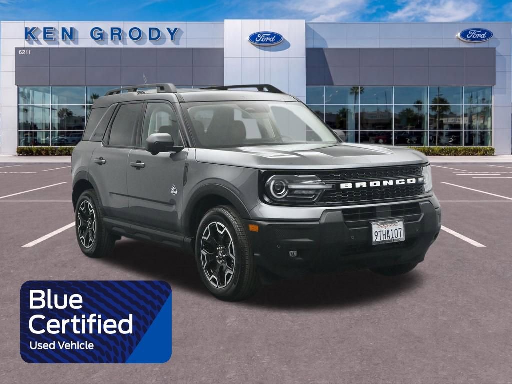Certified 2025 Ford Bronco Sport Outer Banks w/ Outer Banks Tech Package+ AWD/4WD image 1