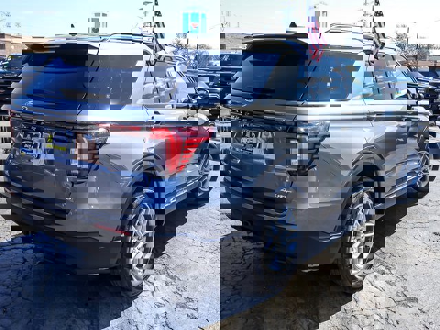 Certified 2025 Ford Explorer Active image 6