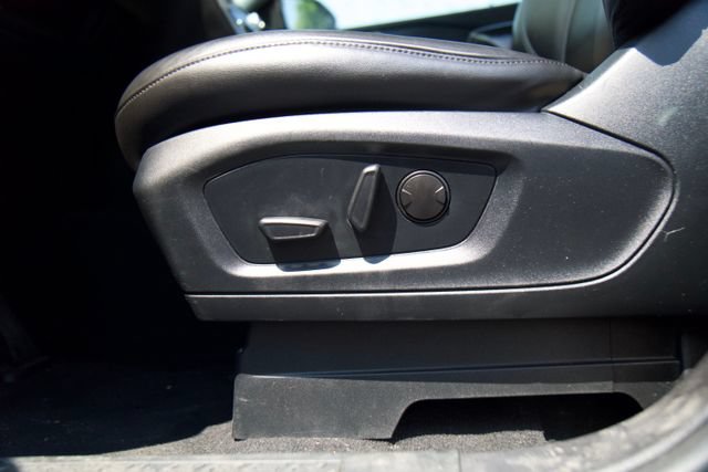 Certified 2022 Ford Explorer XLT w/ Equipment Group 202A AWD/4WD image 19