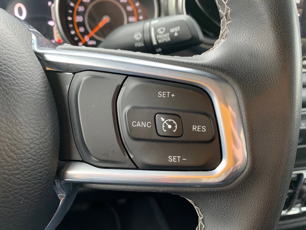 Used 2023 Jeep Gladiator Overland image 7