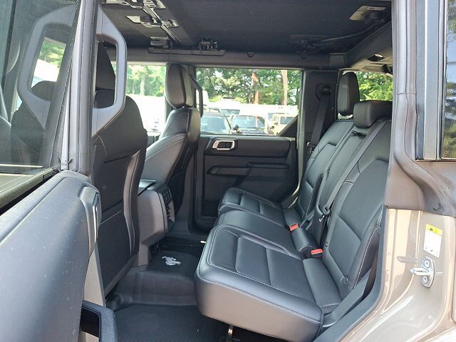Certified 2025 Ford Bronco Outer Banks w/ Sasquatch Package AWD/4WD image 20