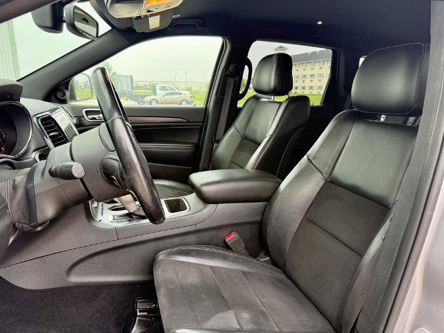 Used 2019 Jeep Grand Cherokee Altitude AWD/4WD image 11