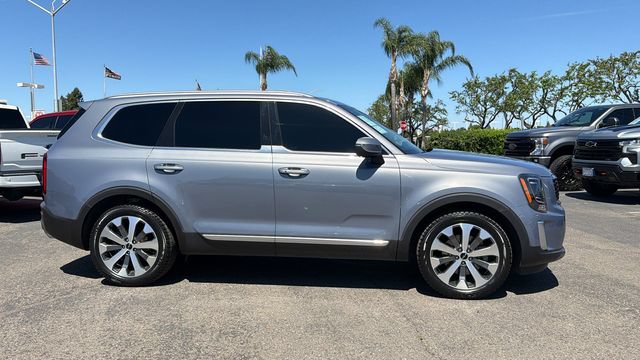 Used 2022 Kia Telluride S AWD/4WD image 2