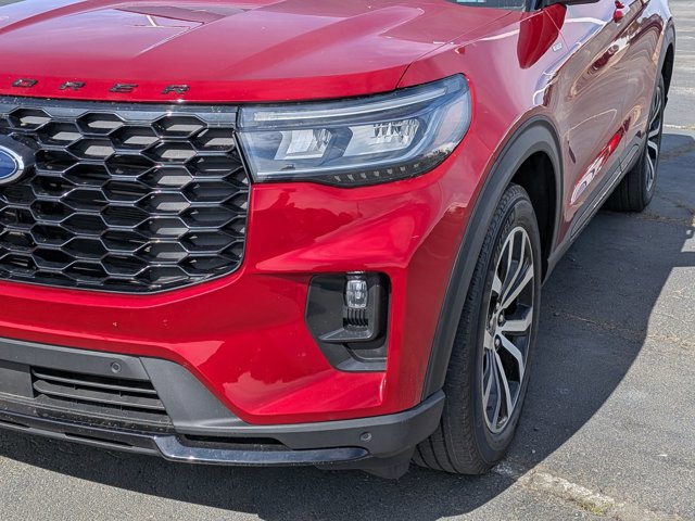 Certified 2025 Ford Explorer ST-Line image 10