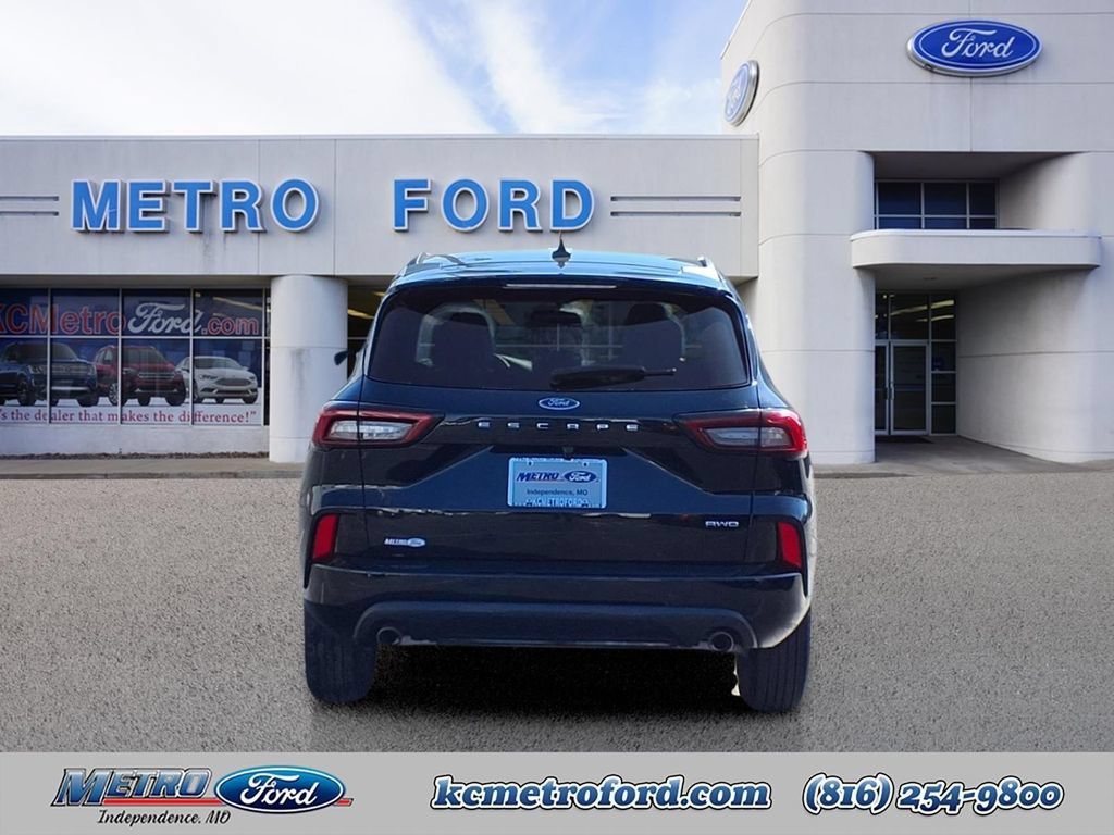 Certified 2024 Ford Escape ST-Line AWD/4WD image 4