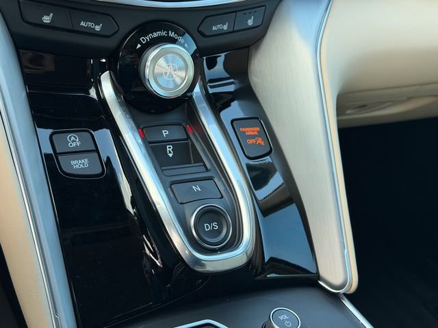 Used 2025 Acura TLX w/ Technology Package FWD image 17