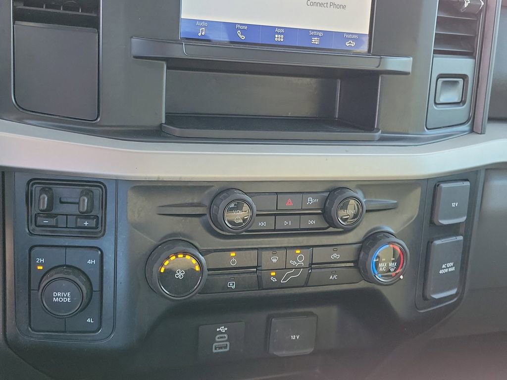Certified 2025 Ford F250 XLT image 28