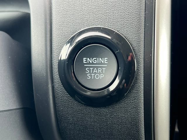 Certified 2025 Ford Expedition Active image 35