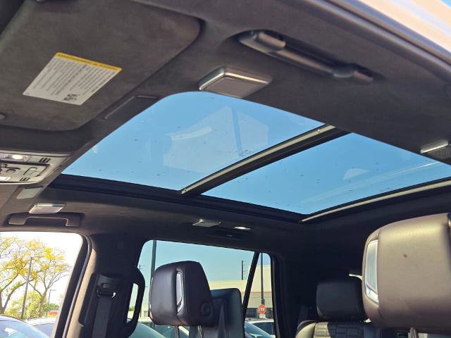 Used 2021 Cadillac Escalade Sport Platinum w/ LPO, ONYX Package image 29