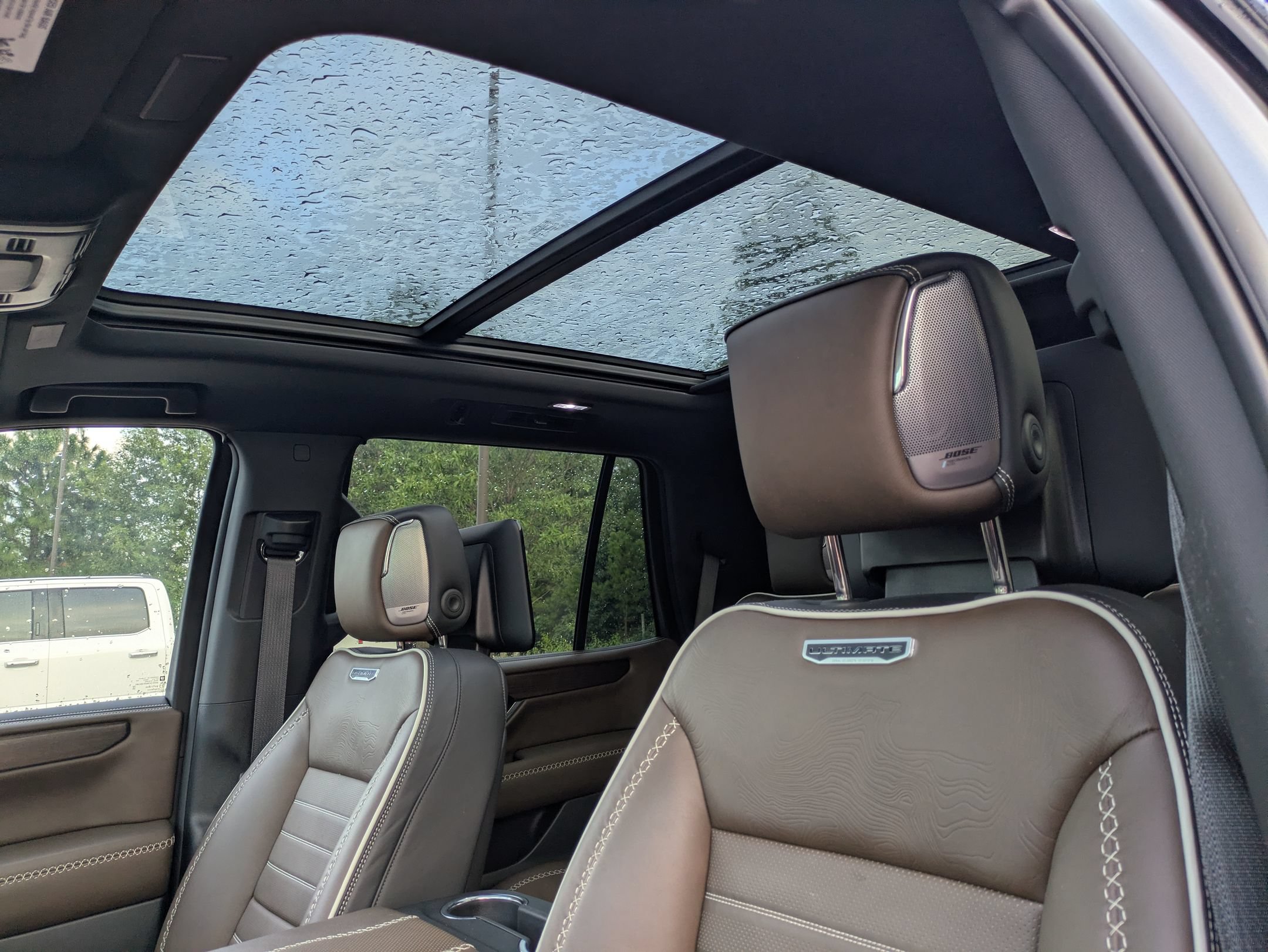 Used 2025 GMC Yukon Denali Ultimate AWD/4WD image 26