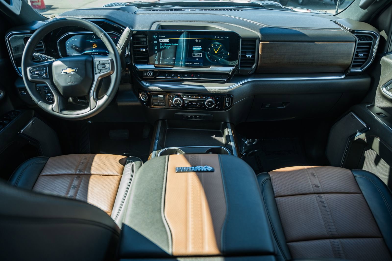 Used 2024 Chevrolet Silverado 3500 High Country w/ High Country Premium Package image 34