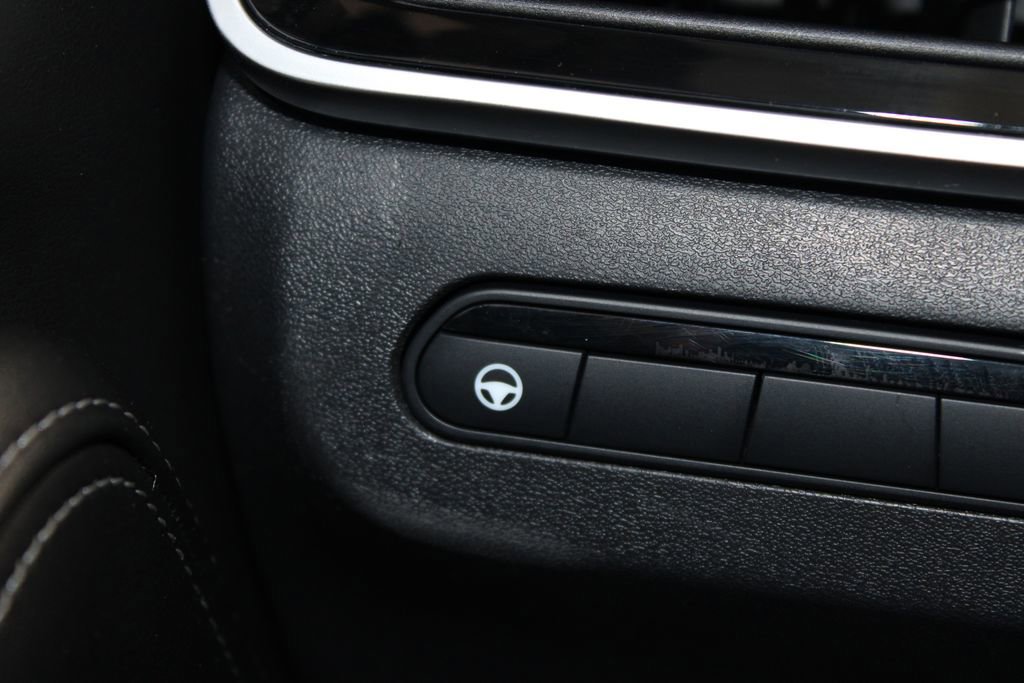 Used 2022 INFINITI QX60 Sensory w/ Cargo Package image 41