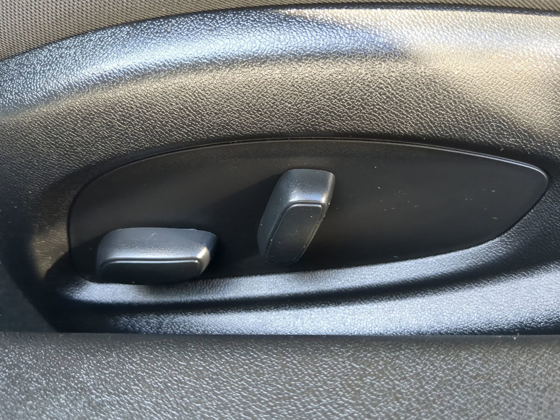 Used 2020 Chevrolet Camaro LS image 47